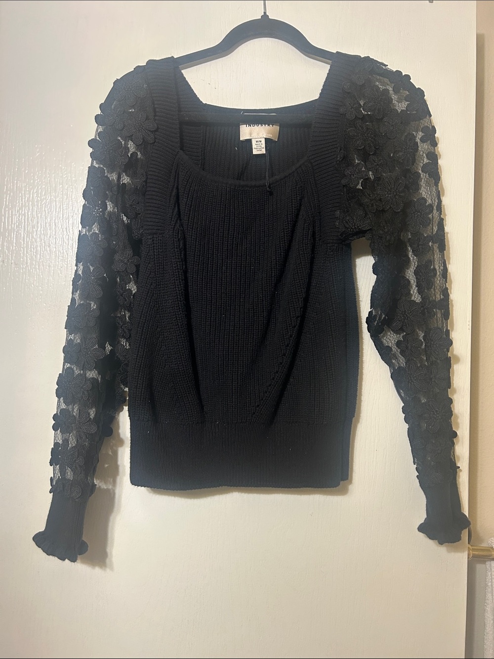 Size M Black Square-Neck Knit Top with Floral Lace Sleeves